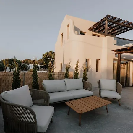 Exquisite Naxos And | 4 Bedrooms | Victoria | Spectacular Sea Views | Private Pool And Hot Tub | Naxos Pláka