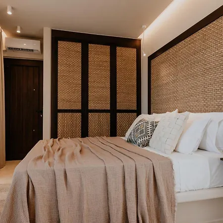Exquisite Naxos And | 4 Bedrooms | Victoria | Spectacular Sea Views | Private Pool And Hot Tub | Naxos * Πλάκα